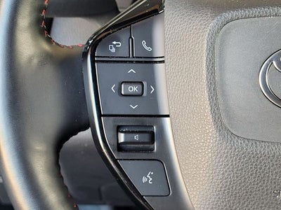 2024 Toyota Prius Prime SE