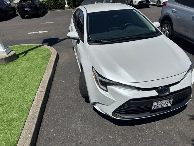 2025 Toyota Corolla Hybrid LE