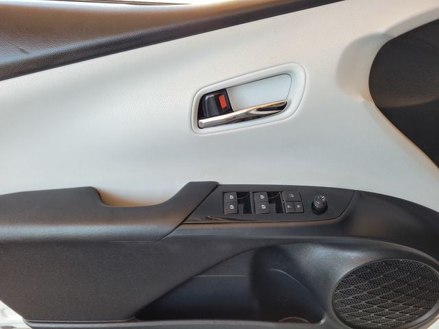 2016 Toyota Prius Three Touring