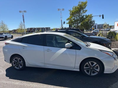 2016 Toyota Prius Three Touring