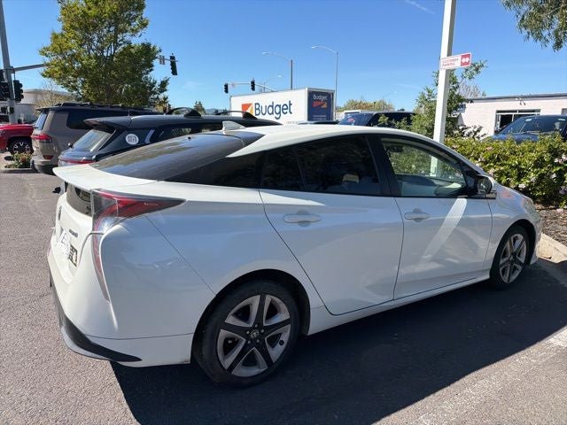 2016 Toyota Prius Three Touring