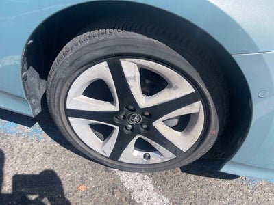 2016 Toyota Prius Four Touring