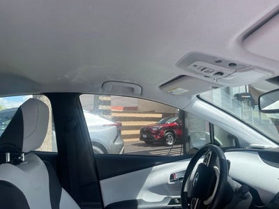 2016 Toyota Prius Four Touring