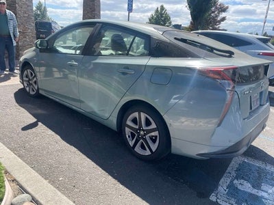 2016 Toyota Prius Four Touring