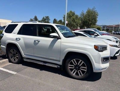 2017 Toyota 4Runner Limited w/ Third Row Seating