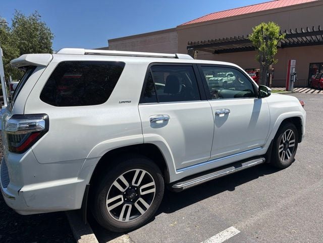 2017 Toyota 4Runner Limited w/ Third Row Seating