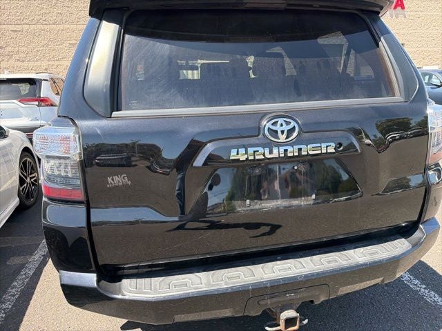 2015 Toyota 4Runner SR5 w/ Third Row Seating