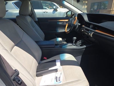 2015 Lexus ES 300h