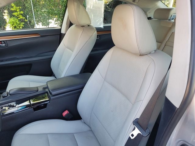 2015 Lexus ES 300h
