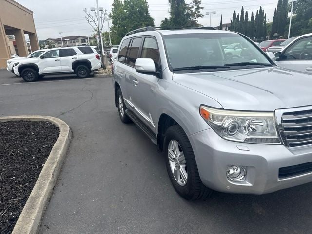 2014 Toyota Land Cruiser Base