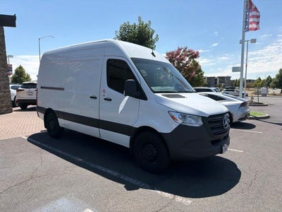 2025 Mercedes-Benz Sprinter 2500 Cargo 144 WB