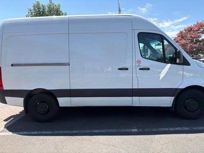 2025 Mercedes-Benz Sprinter 2500 Cargo 144 WB