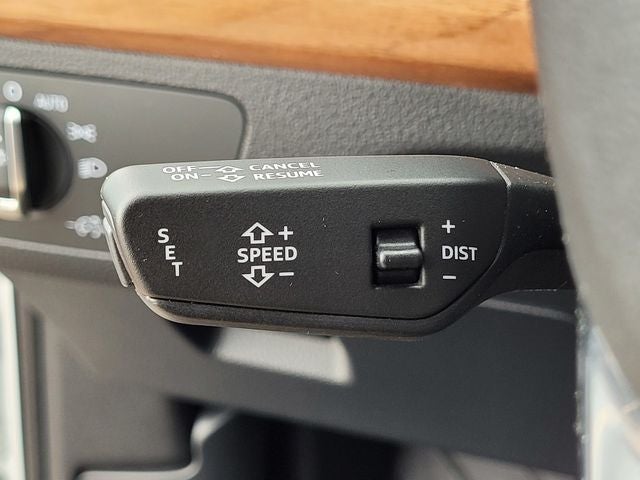 2023 Audi Q5 45 S line Premium quattro