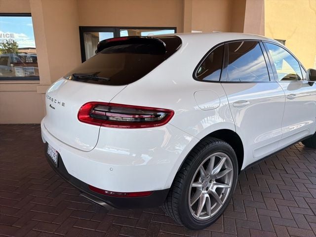 2018 Porsche Macan Base