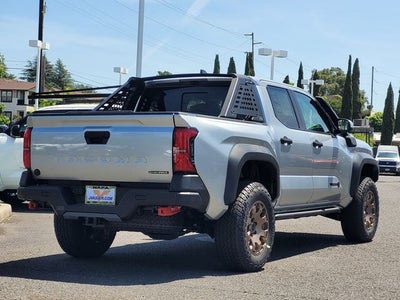 2026 Toyota Tacoma i-FORCE MAX Tacoma Trailhunter