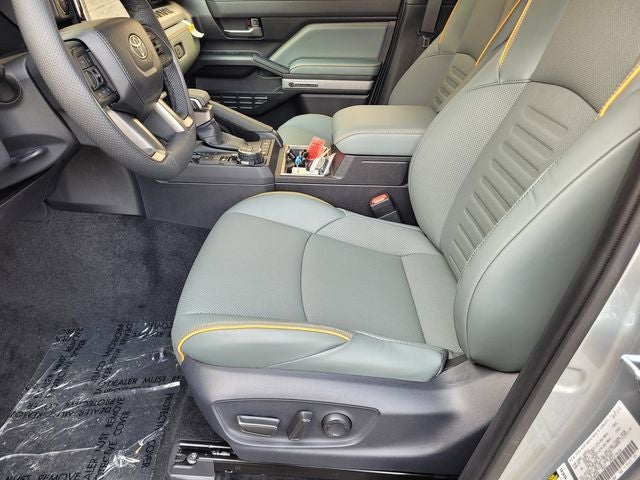 2026 Toyota Tacoma i-FORCE MAX Tacoma Trailhunter