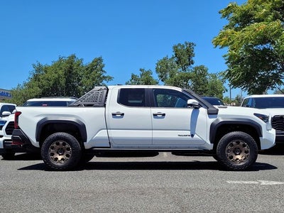 2026 Toyota Tacoma i-FORCE MAX Tacoma Trailhunter