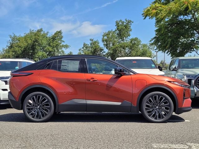 2026 Toyota C-HR XSE