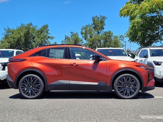 2026 Toyota C-HR XSE