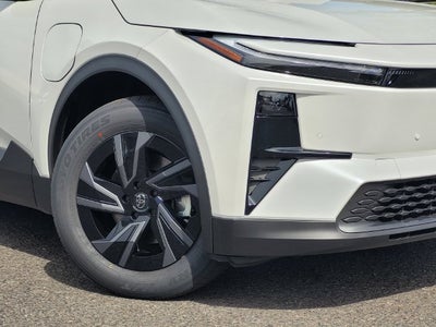 2027 Toyota C-HR SE