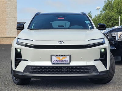 2026 Toyota C-HR XSE