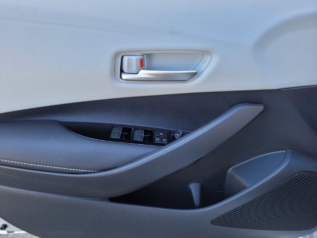 2027 Toyota Corolla Hatchback SE
